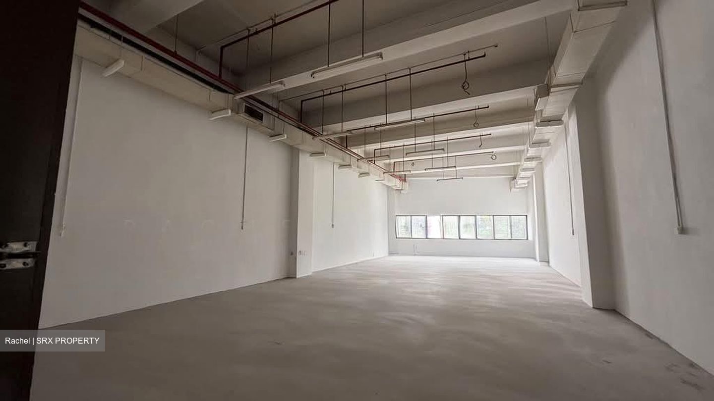 L & Y Building (D20), Factory #576177841